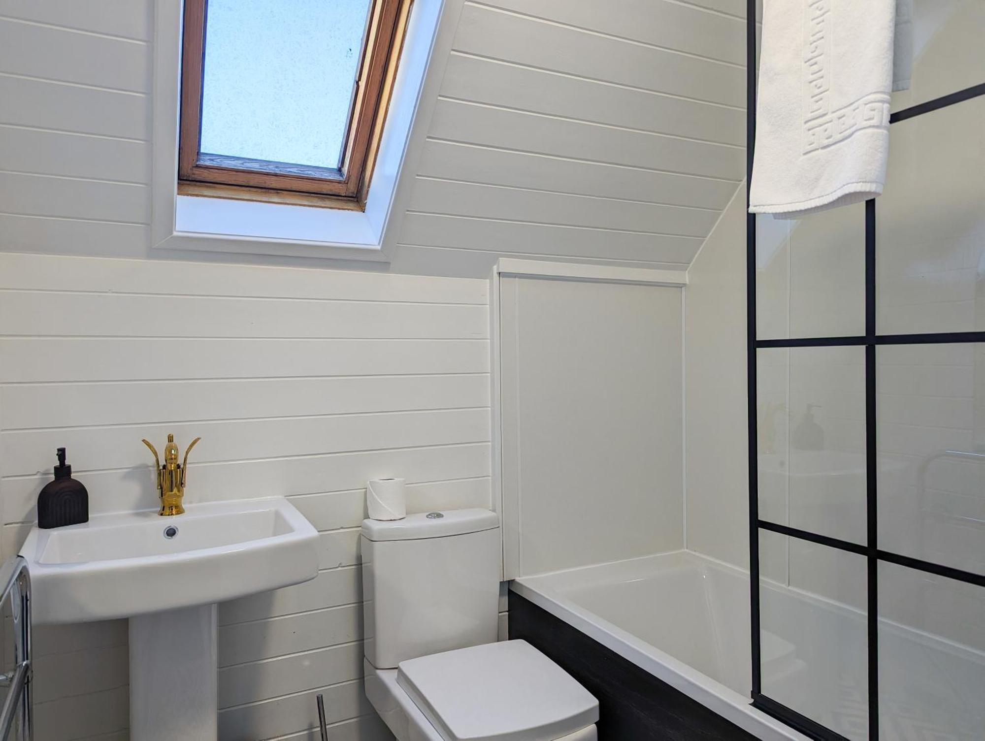 Morrigan 7-hot Tub-pet Friendly-boutique-perthshire-families Chalet