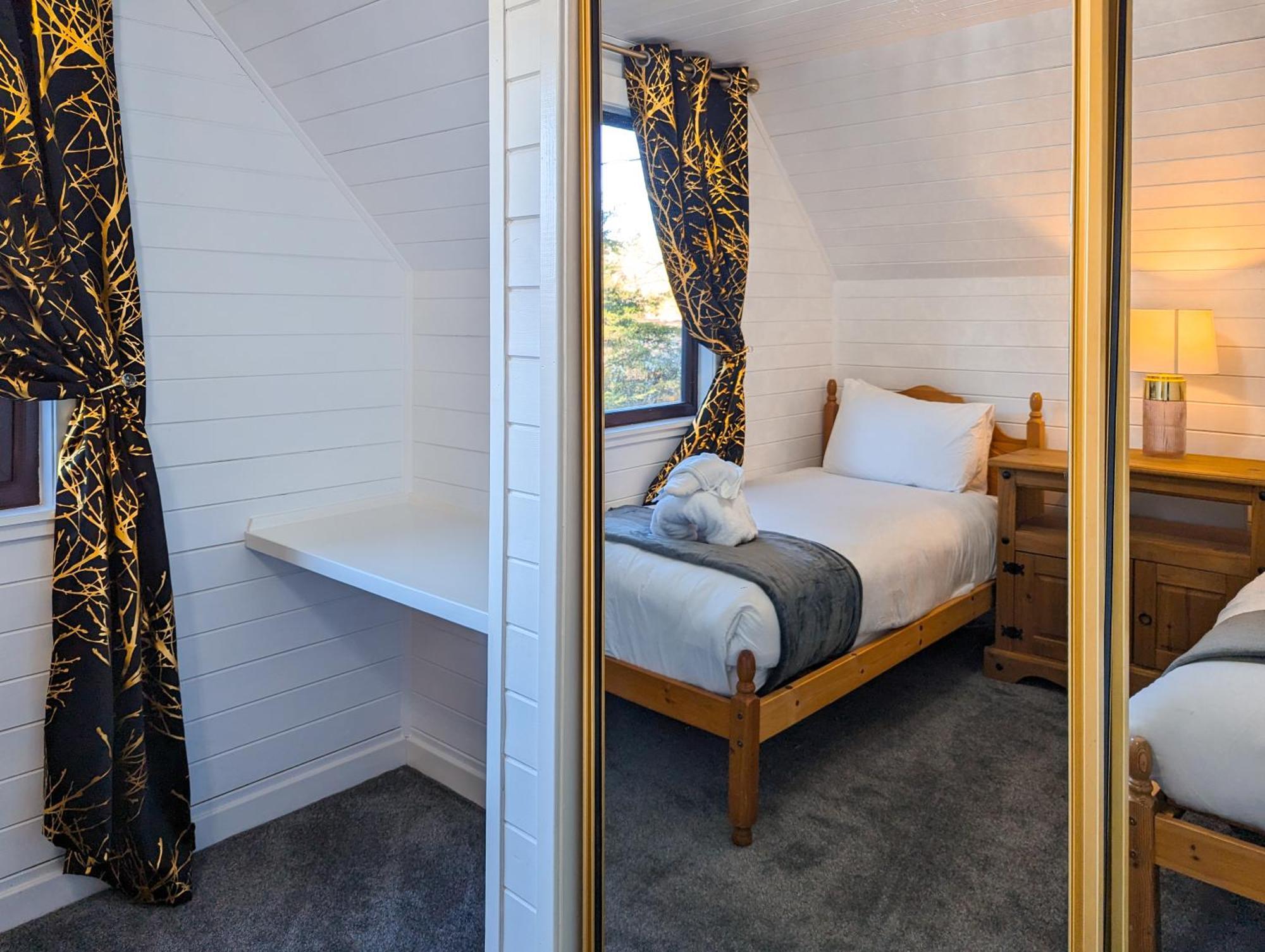 Chalet Morrigan 7-hot Tub-pet Friendly-boutique-perthshire-families