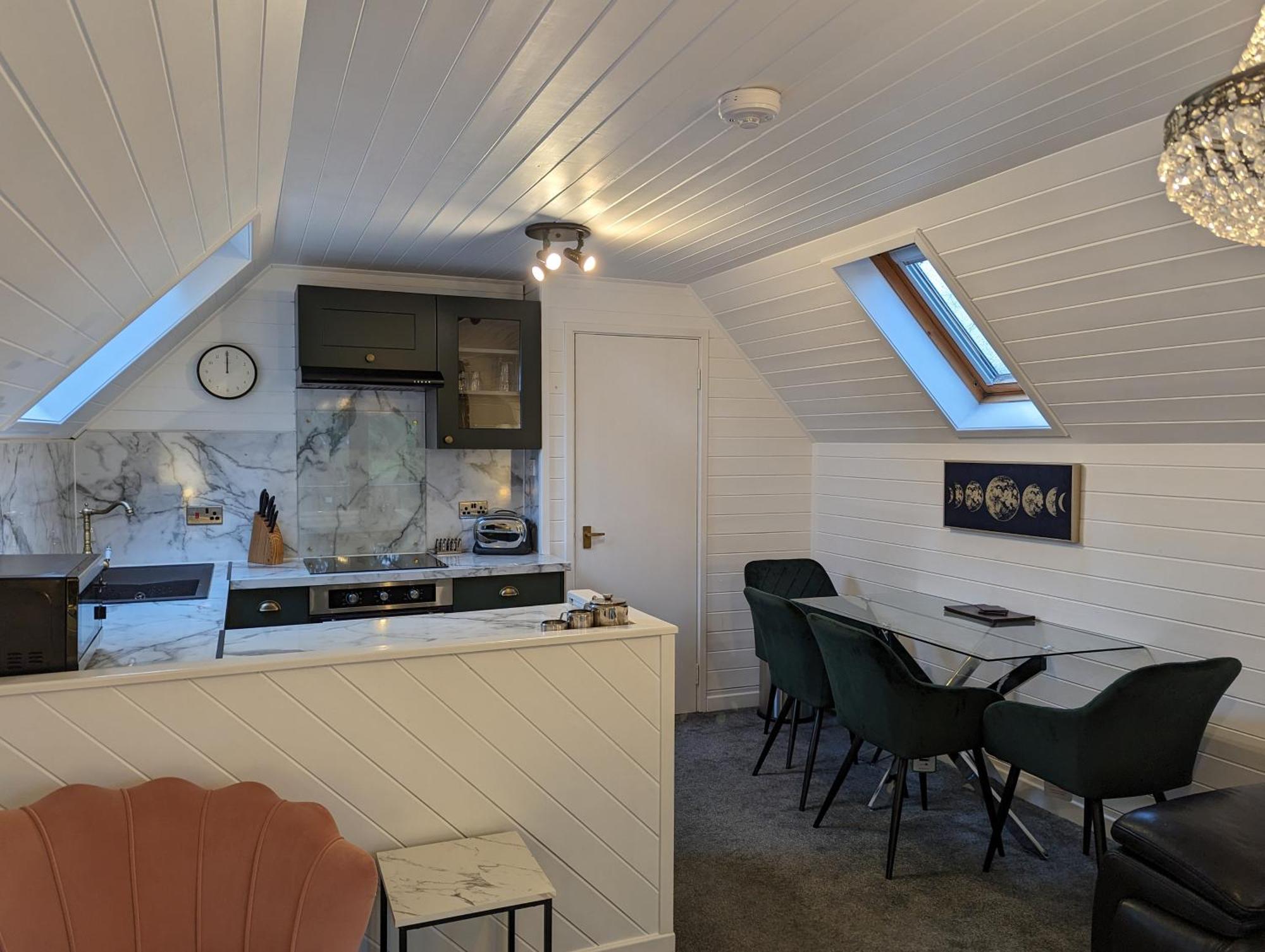 Morrigan 7-hot Tub-pet Friendly-boutique-perthshire-families Perth